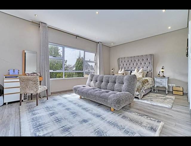 3 BEDROOM PROPERTY TO RENT IN OAKLANDS